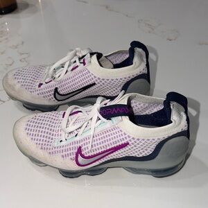 Nike Air VaporMax White Violet Frost Athletic Shoes | 4.5Y
